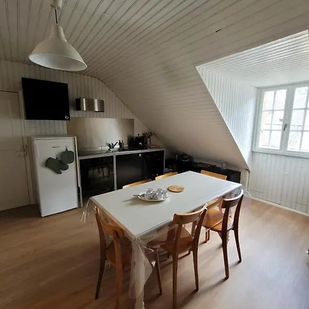 La Belle Saison Apartment *