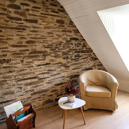 La Belle Saison Bagneres-de-Luchon