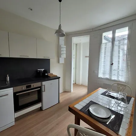 La Belle Saison Apartment